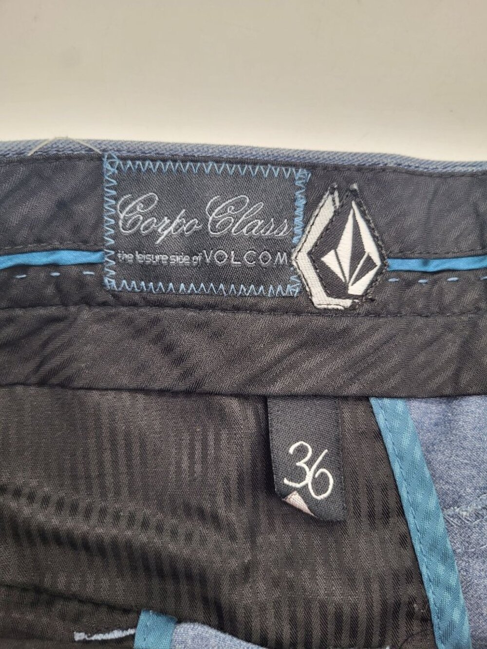 VOLCOM Frickin Stripe Chino Shorts Men SZ 36 Corpo Class y2k grunge skater blue - Picture 9 of 11